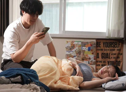 Gã đàn ông biến thái thích nhìn người yêu quan hệ với người khác